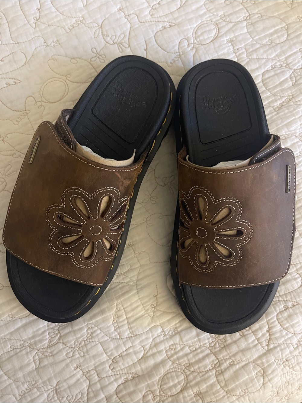 Dr. Martens ZEBZAG Flower Slides Dark Brown Crazy Horse Leather Women’s 9 - Picture 2 of 7